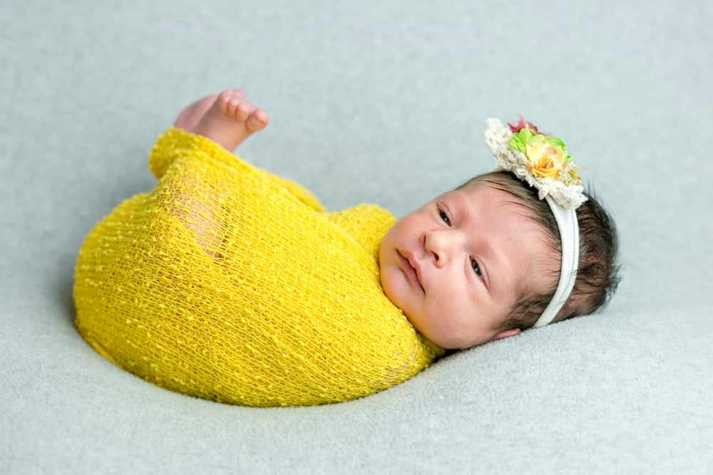 如何正确安全地包裹新生婴儿的毛巾妈妈知道吗?