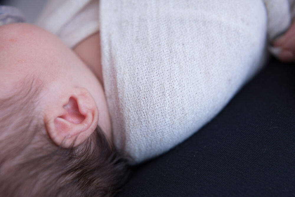 新生儿中耳炎的警告信号