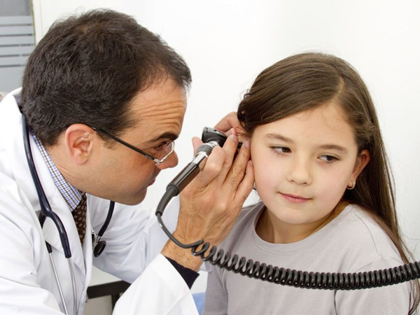 儿童化脓性中耳炎: 如果不治疗,对大脑有危险