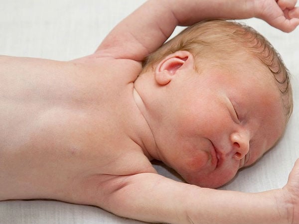 解码婴儿入睡或扭曲的原因