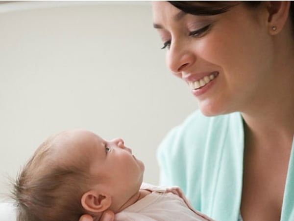 如何照顾2个月大的婴儿-5个难忘的注意事项!