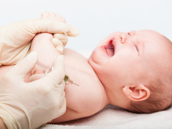 接种5合1疫苗的孩子发烧-妈妈该怎么办?