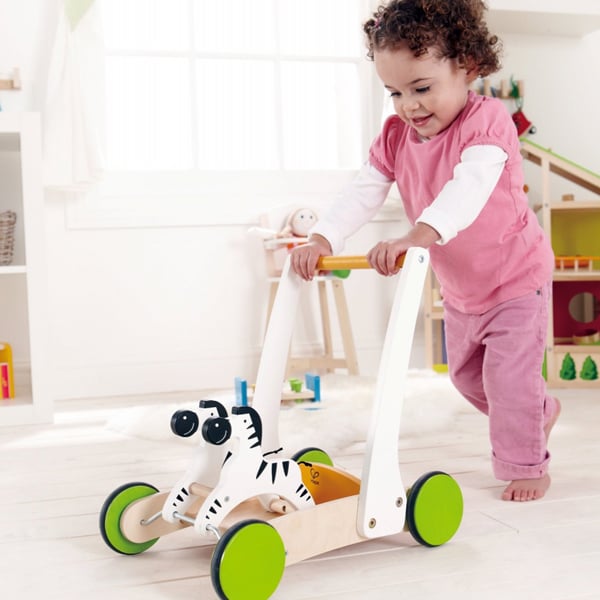 木制助行器: 安全并有效支持婴儿运动