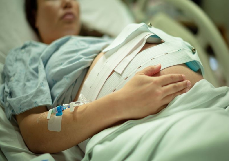 35岁妻子生第4胎难产变植物人胎儿被判定重度残障脑性麻痺。丈夫：非常崩溃