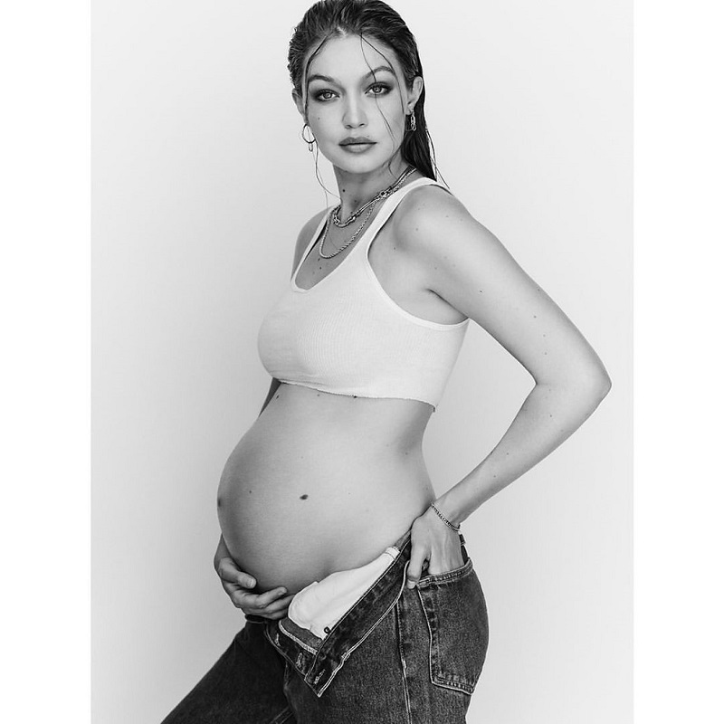 Gigi Hadid挺八月孕肚拍写真，原来孕妇写真也能这样拍！