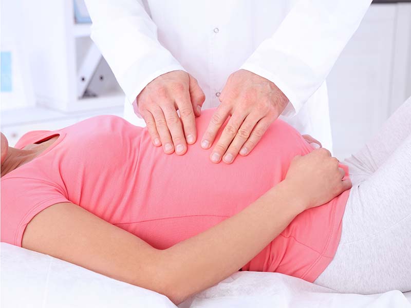 胎位不正增加自然产风险，保障母胎安全，在名列剖腹产适应症 　