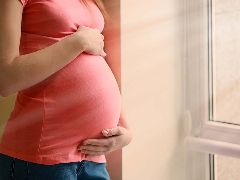 胎位不正增加自然产风险，保障母胎安全，在名列剖腹产适应症 　