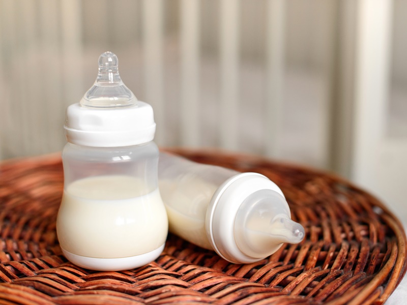 最接近亲喂的「婴儿主导式瓶喂」减少乳头混淆，让宝宝用最舒服的步调喝奶