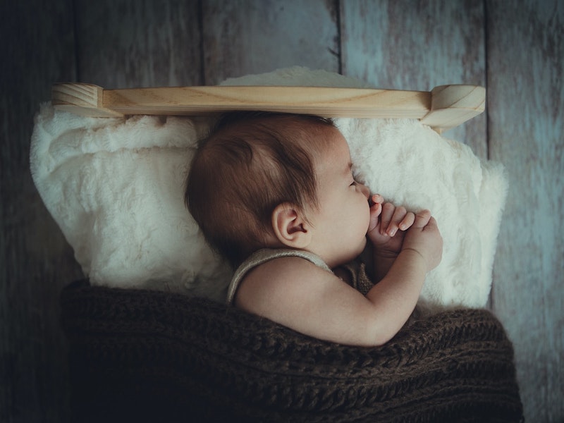 婴儿总是半夜莫名惊醒，连带妈妈也睡不好吗？