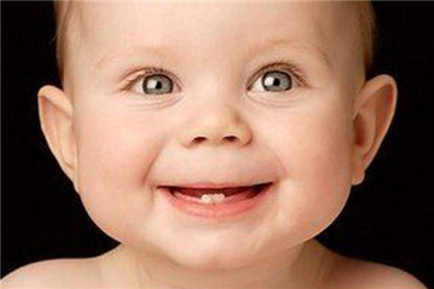 宝宝长牙期护理注意事项；宝宝长牙期吃什么好？