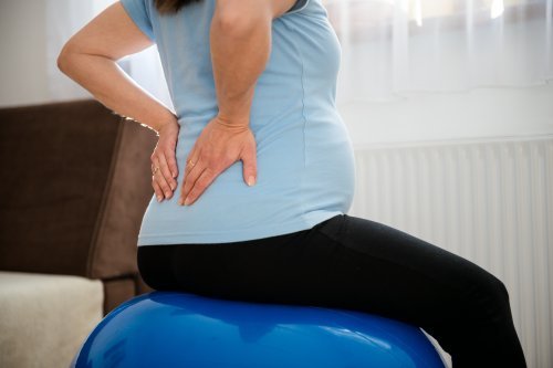 怀孕初期腰酸背痛怎么回事？该如何缓解？