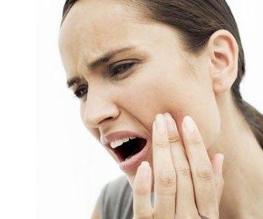 孕妇牙龈肿痛是怎么回事？孕妇牙龈肿痛怎么办？
