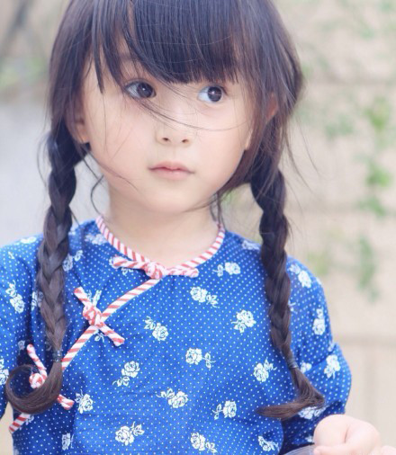刘楚恬 5岁演《芈月传》小美女能卖萌、能文艺、吹得了清新风、扮得起公主范。