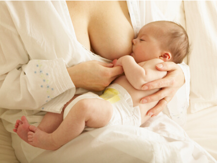 如果感冒了，如何正确进行母乳喂养?乙肝患者能否进行母乳喂养吗？