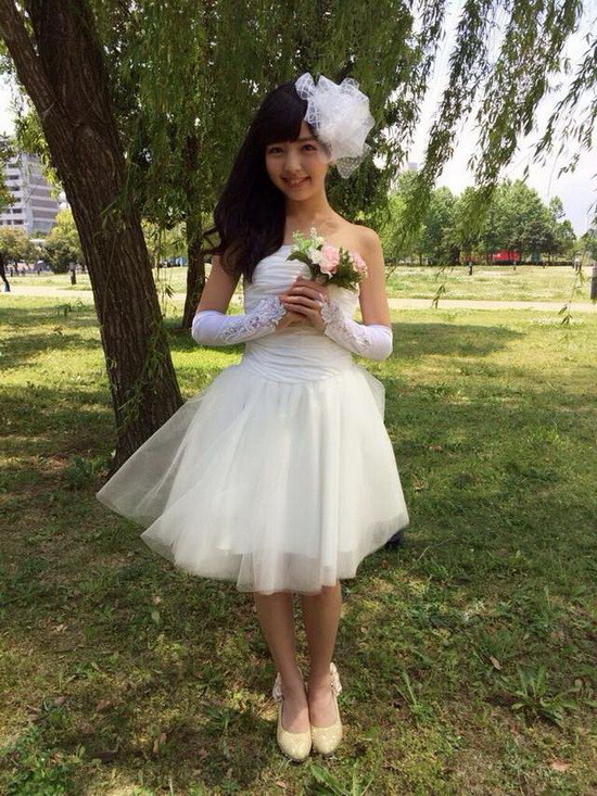 自从出了一位千年一遇的女孩桥本环奈之后~接着冒出来的美眉多多少少会被媒体冠上夸张时间的这种称号，那么大家好奇现在已经往前推进了多少年了吗？今天这份网友整理版「日本美少女年谱表」就来带大家看看有哪些人才在里面.