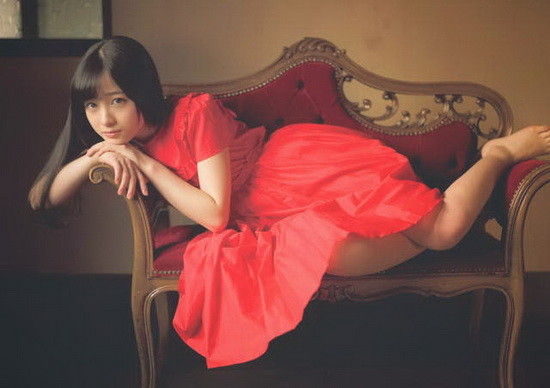自从出了一位千年一遇的女孩桥本环奈之后~接着冒出来的美眉多多少少会被媒体冠上夸张时间的这种称号，那么大家好奇现在已经往前推进了多少年了吗？今天这份网友整理版「日本美少女年谱表」就来带大家看看有哪些人才在里面.