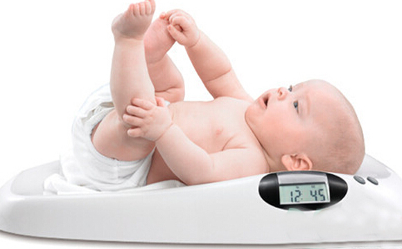 宝宝体重多少正常？宝宝正常体重标准，宝宝正常体重标准是多少