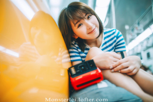 大家好，又到了为大家介绍妹子的时间了，今天要为大家介绍的是一位元气满满的游戏showgirl阿珉，阿珉在今年的ChinaJoy上也有很好的表现。 虽然妹子是日系风格的清新少女，但是也能看出阿珉有着衣服好身材哦。除此之外，阿珉还是一个LOL老玩家，从S3赛季就开始玩了，而且阿珉游戏非常认真， 还会在团战结束时分析为什么会失误，最喜欢的职业是奶妈类。