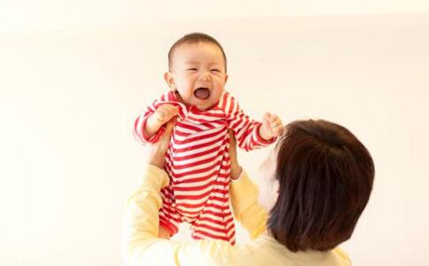 林志颖晒9个月双胞胎宝宝 9个月宝宝如何护理