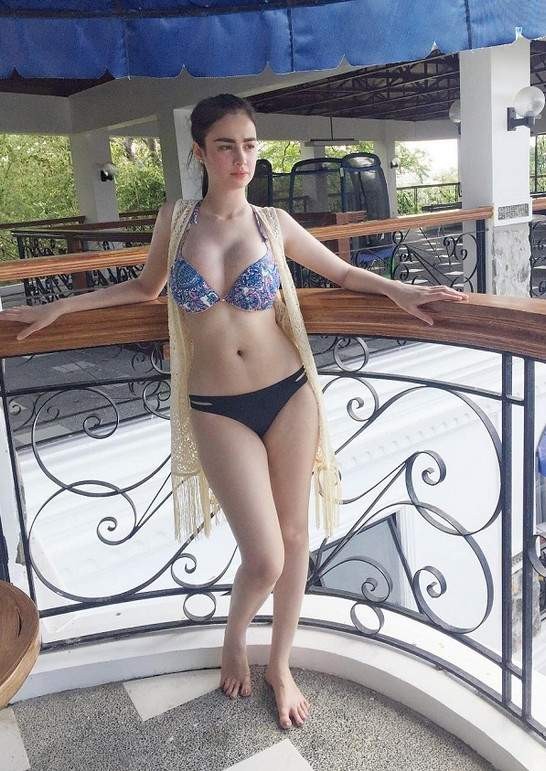 今天分享的是来自菲律宾的一位美女，她的名字叫Kim Domingo，是当地的一位女艺人，最近国外网路上开始有不少网友分享她的美图，基本上经监定过之后的确是有惊为天人的乳量，所以今天这篇的内容相信非常适合胸奴欣赏喔。