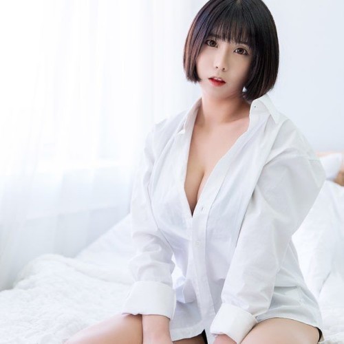 韩国美女主播徐润福 童颜巨乳性感写真