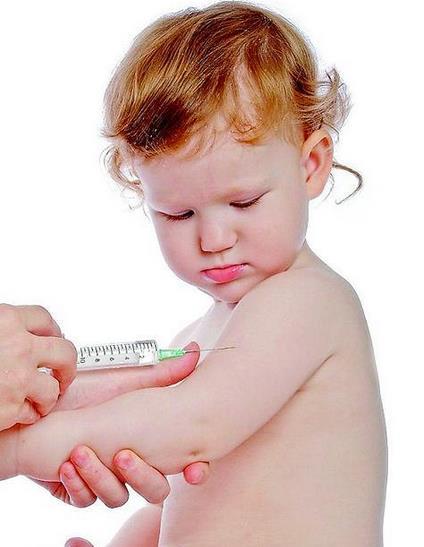 宝宝接种疫苗时，妈妈做到这些可适当降低伤害