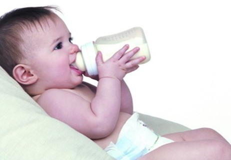 3岁宝宝吃什么奶粉好 三岁宝宝吃几段奶粉
