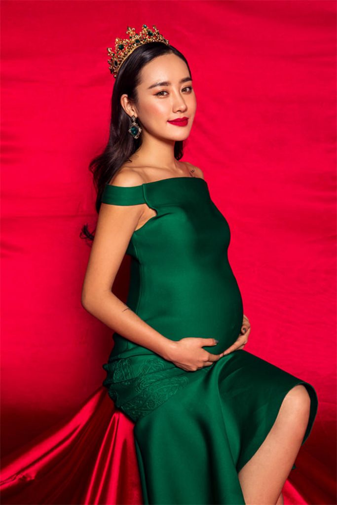 一组二胎孕妈妈艺术写真样片