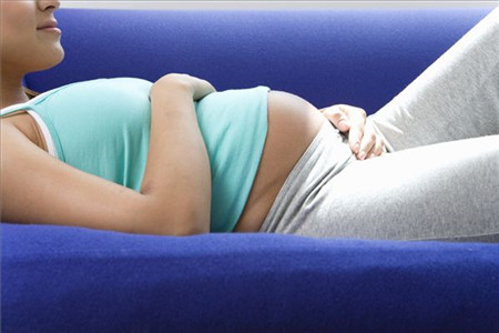 胎儿睡觉时能胎教吗 胎教每天最佳时间