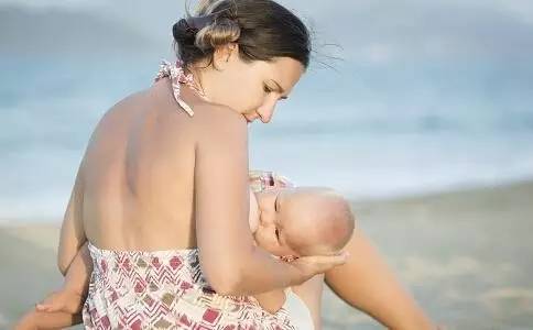哺乳期可以丰胸吗？一定要抓住产后丰胸的四个最佳时机！