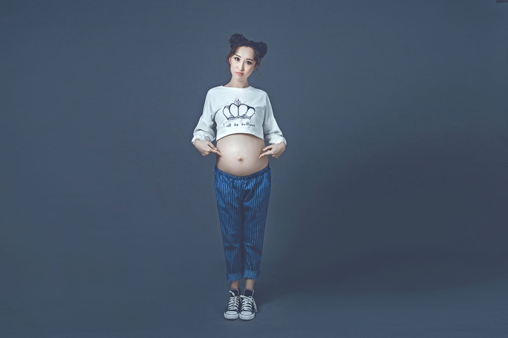 本套孕妇写真来自南京云摄影孕妇摄影-孕妇夫妻照写真摄影