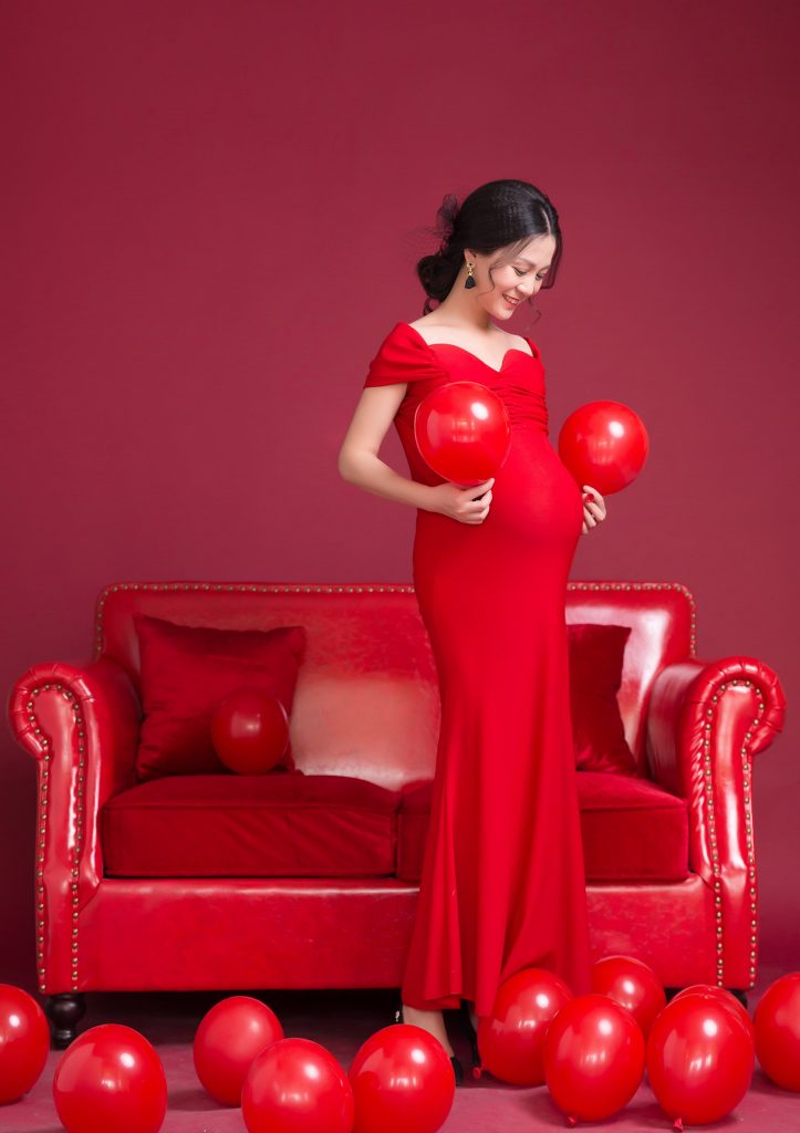 大红系列喜庆孕妇照写真