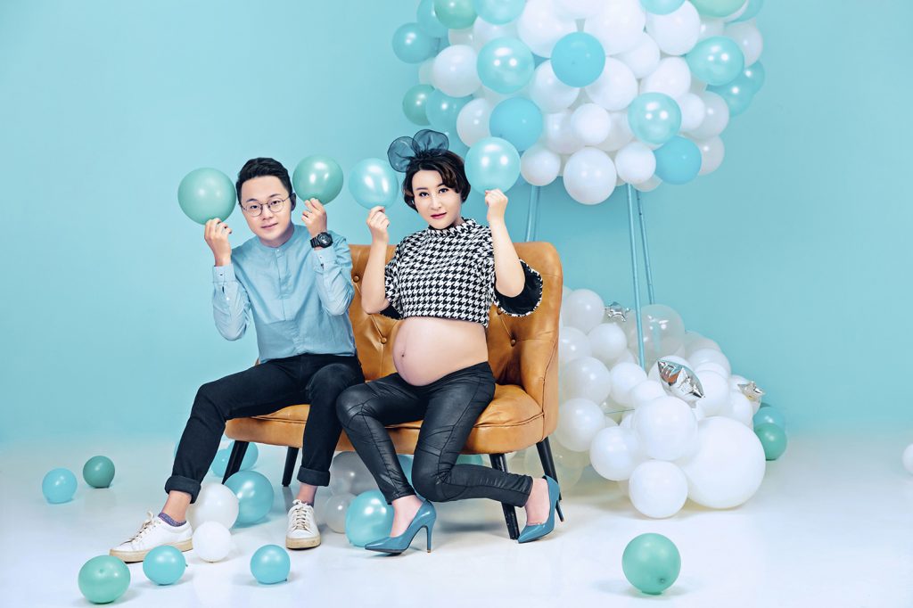 清新唯美夫妻皮裤孕妇照写真