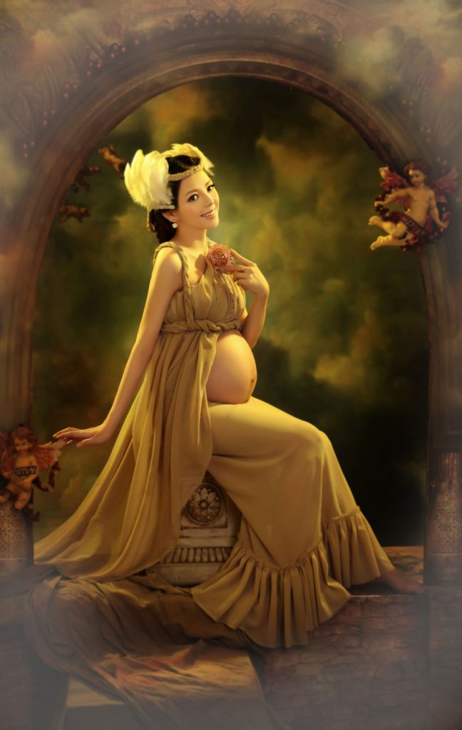 油画风女王气质孕妇照写真摄影