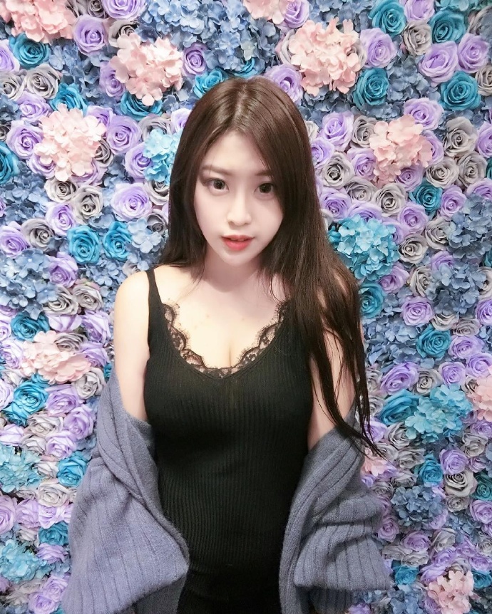 这身材，感觉有点过分了！ ​​​​