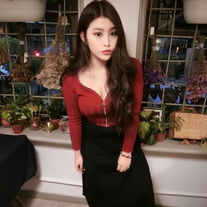 这身材，感觉有点过分了！ ​​​​