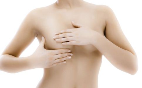 女人保养乳房有技巧 不同年纪不同做法