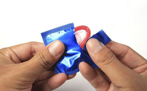如何使用避孕套 男人一看就懂
