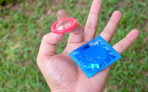 男人需谨记 4种避孕套不能用