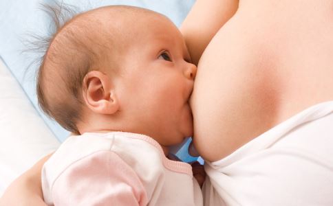 母乳喂养别超2岁半 宝宝这个时间断奶最合适