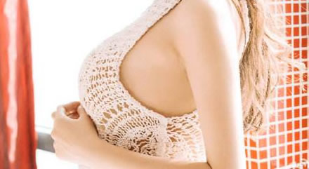 胸部皮肤如何保养：乳房保养秘诀让美女人更魅力性感