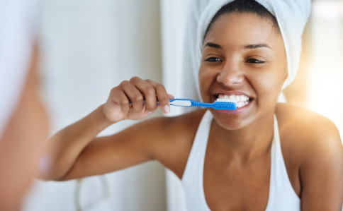 早上刷牙牙龈出血怎么办 平时如何预防牙龈出血