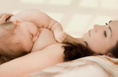 母乳喂养的好处&母乳喂养到多久