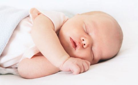 宝宝生长发育对照表 宝宝的2~3个月的生理需求