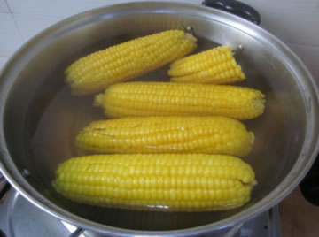 玉米煮多久能熟：煮玉米一般十五分钟即可（图）