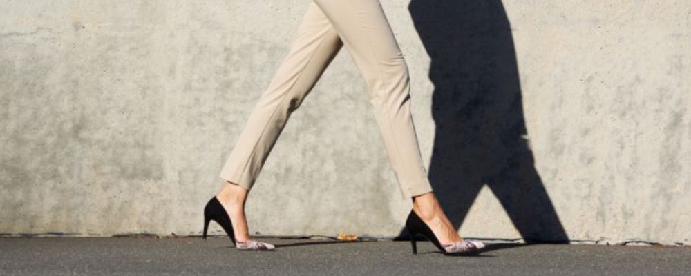 常穿高跟鞋会伤害子宫吗 如何减少穿高跟鞋的危害