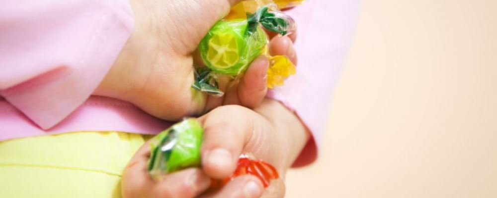 三岁以下婴幼儿食品禁加糖 吃糖不如吃水果