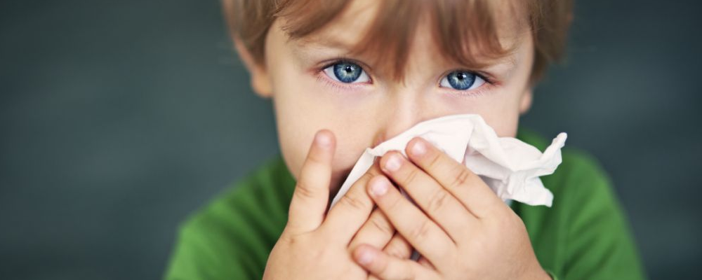 秋天应该如何预防过敏性鼻炎 先从身边做起