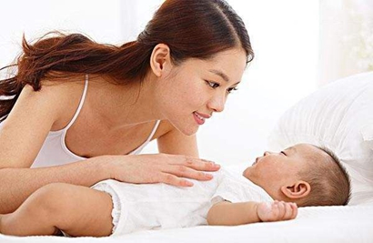 孩子几个月不用喂夜奶，哺乳晚上睡觉压奶了怎么办？