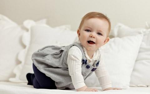 宝宝黄疸高是什么原因引起的